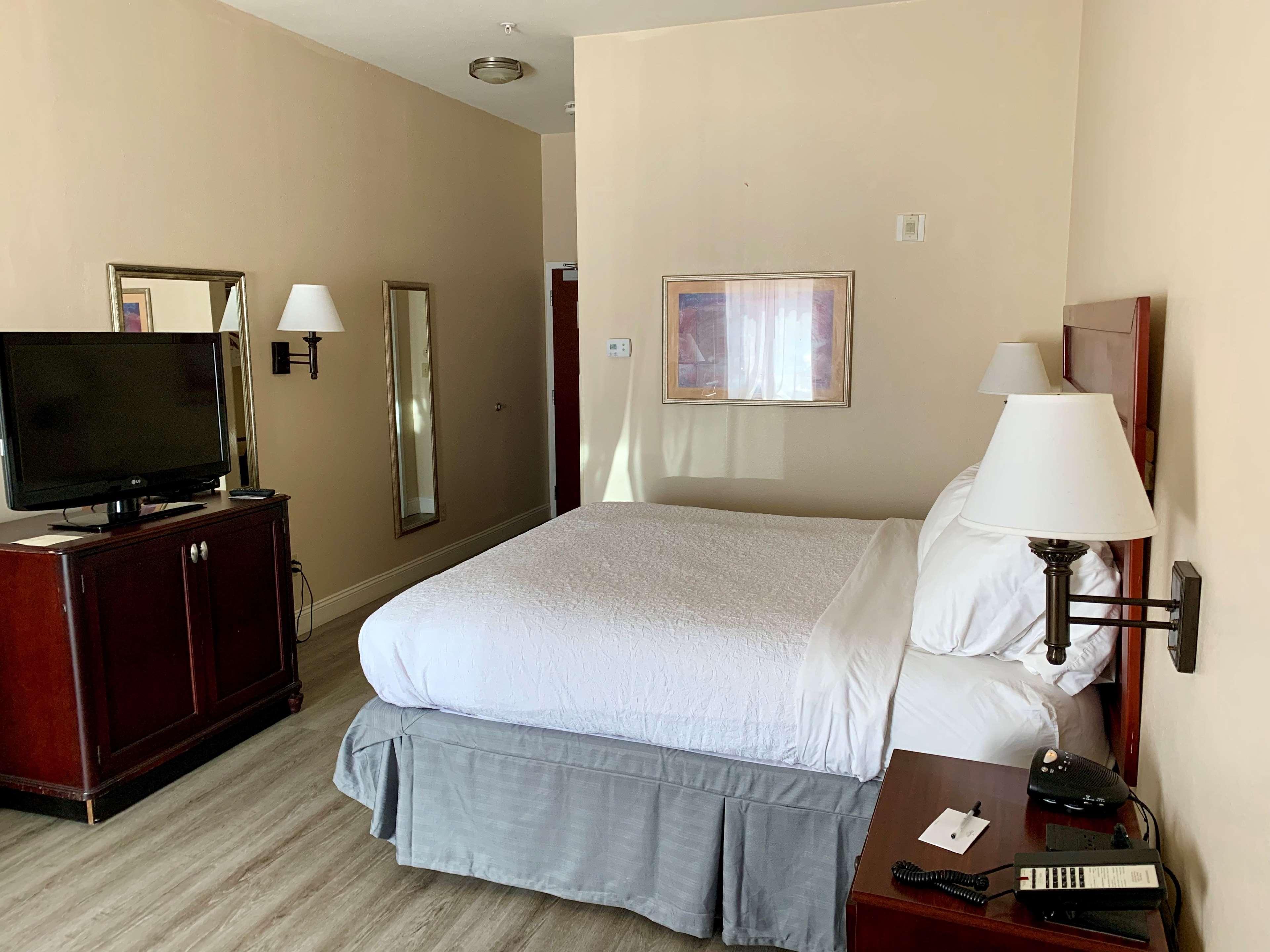 Country Inn & Suites By Radisson, Midway - Tallahassee West Buitenkant foto