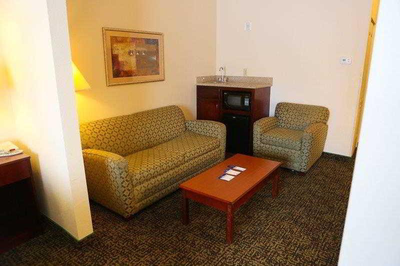 Country Inn & Suites By Radisson, Midway - Tallahassee West Buitenkant foto