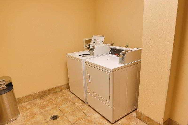 Country Inn & Suites By Radisson, Midway - Tallahassee West Buitenkant foto