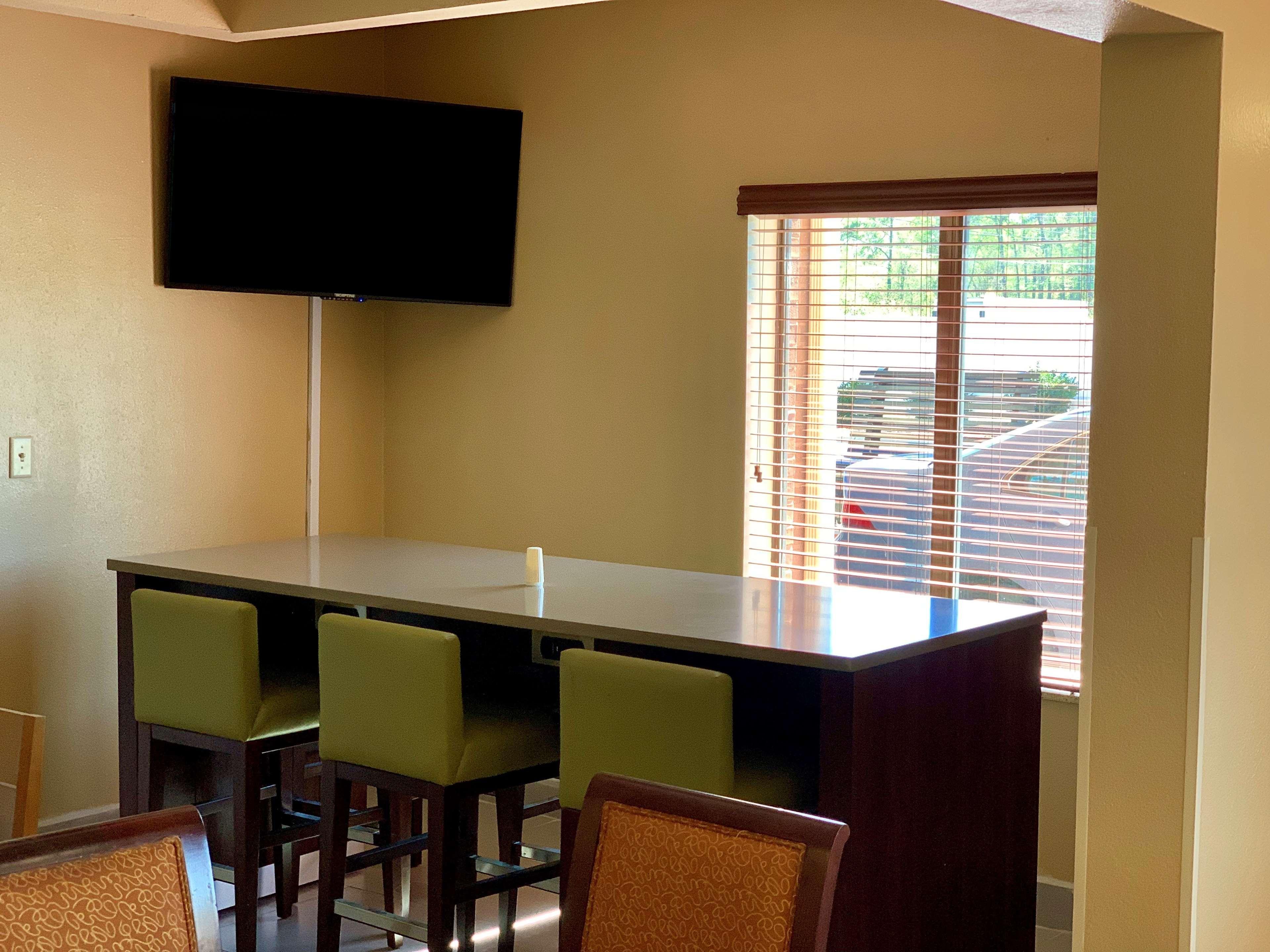 Country Inn & Suites By Radisson, Midway - Tallahassee West Buitenkant foto