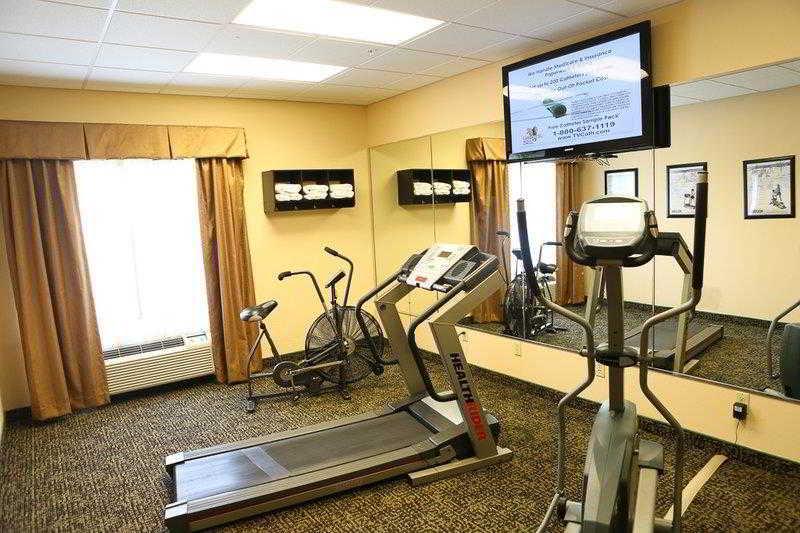 Country Inn & Suites By Radisson, Midway - Tallahassee West Buitenkant foto